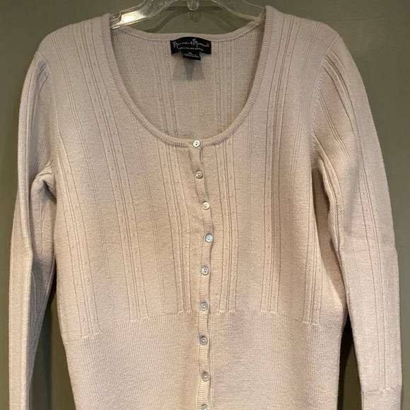 mercer & madison Sweaters - Woman’s sweater by Mercer & Madison.